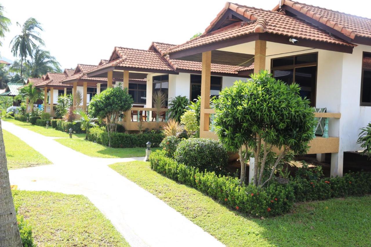 Shangrilah Bungalow Mae Nam Beach Exterior foto